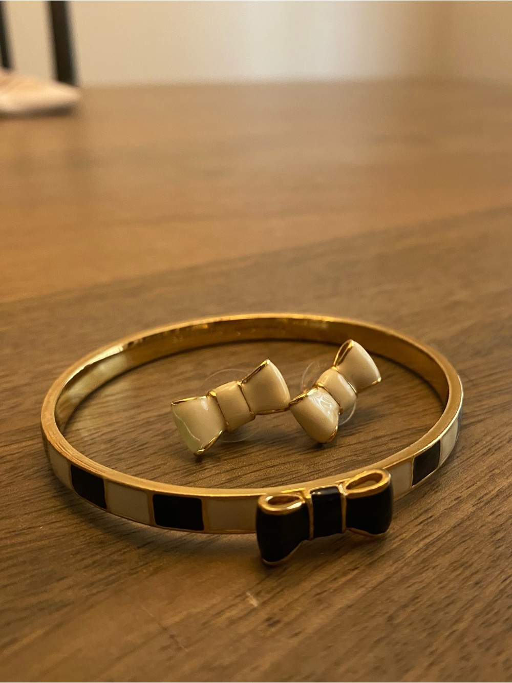 new- Kate Spade black and white bow bracelet and white bow earrings